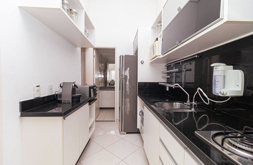Pinheiros House | Pinheiros | 2 bedrooms | 2 garage spots | pool
