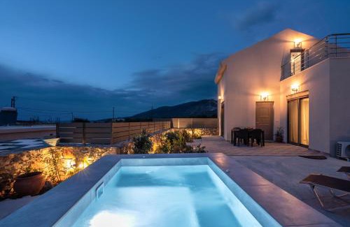 Ayios Pandeleimon Villa | Pink Sand Villas