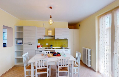 Prevalle Apartment | Pinko House By Bookinggardalake