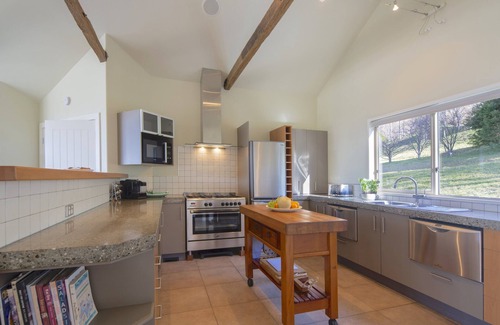 Lower Shotover House | Pinnacle Villa by MajorDomo - Sunny mountain view home with outdoor fireplace & spa pool