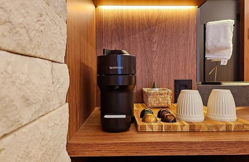 Universitario Cabin | Pinot Noir Cabin - Urban Cabin
