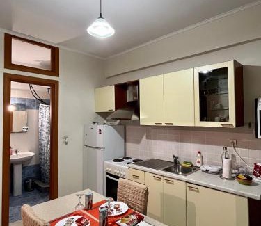 Mesolongi Apartment | Pinpoint Rooms