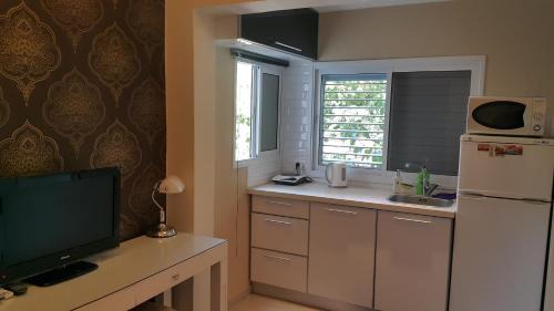 Petah Tikva Apartment | Pinsker Garden Apartment - Petah Tikva