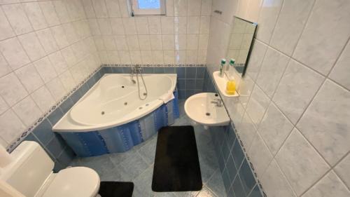 Csokvaomany House | Pipacs Vendégház