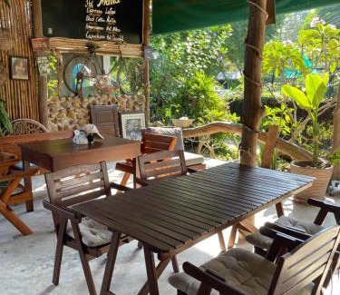 Khong Koi Beach House | Pipin Garden