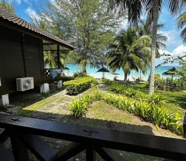 Pulau Perhentian Besar Resort | PIR - Resort Perhentian Island Bluestar