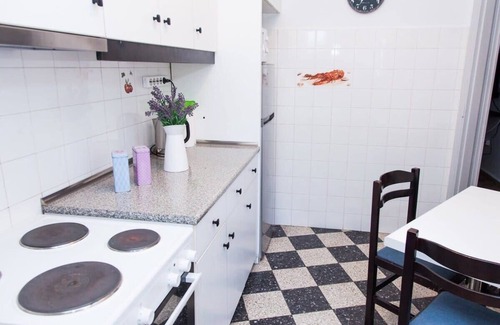 Keratsinion Apartment | Piraeus 1 Bd Cosy Apt with Balcony