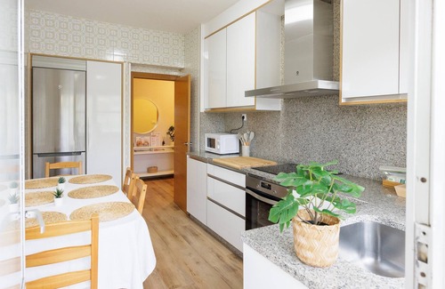 A Estrada Apartment | Piso 2 Adeinés Viviendas Uso Turístico