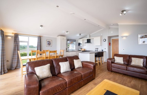 St. Andrews Ski Chalet | Pitbladdo Holiday Lodge at Cuplahills Farm