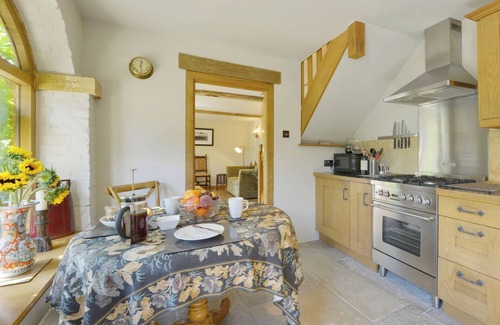 South Petherton Cottage | PITTARDS FARM COTTAGE, luxury holiday cottage in South Petherton