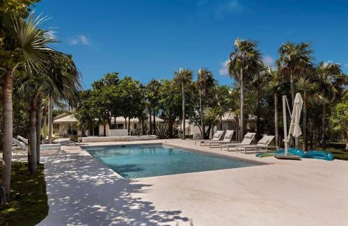 Double Bay House | Plage Rose Estate home