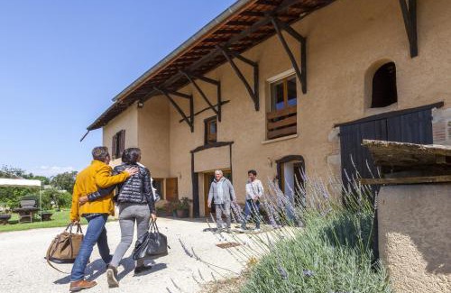 Gillonnay Bed & Breakfast | Plaine et Colline Chambres et table d'hôtes Isère