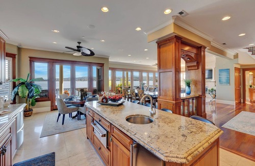 Bryn Mawr-Skyway House | "PLAN YOUR PERFECT THANKSGIVING & HOLIDAY- ESCAPE-SPECIAL HOLIDAY SAVINGS!"