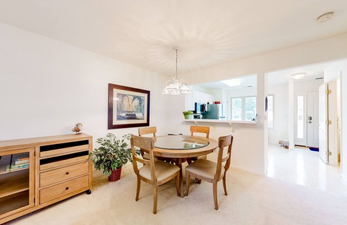Lewes House | Plantations East dog-friendly townhouse with fireplace & water view
