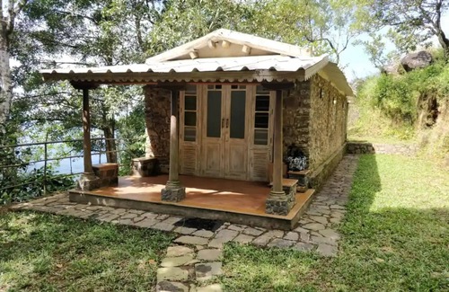 Elappara Cottage | Planters cottage Mountain Villa Planters Cottage