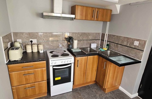 Mynydd Isa Apartment | Plas Bellin Studios