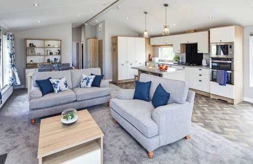 Helsey Ski Chalet | Platinum 4 berth Lodge