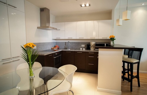 Mirow Hotel | Platinum Towers E-Apartments