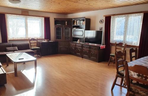 Tschierv Apartment | Plaun Grond