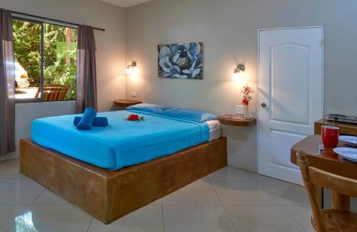 Los Pargos Cabin | Playa Negra Surf Lodge