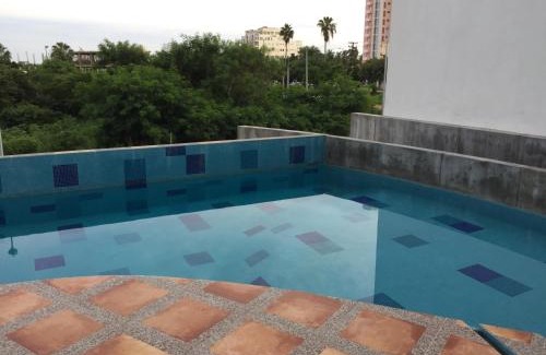 Marina Mazatlan Apartment | Playa y alberca en Zona Marina