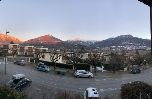 Embrun Apartment | Pleasant apartment close to the lake for 3 people