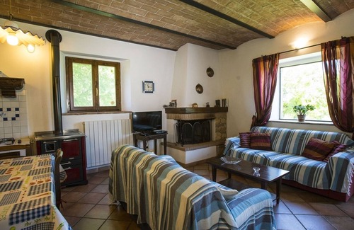 Poggiarello House | Pleasant characteristic hayloft that has been renovated into holiday apartment in a part of the Chianti that is ideal for visiting the most important towns.