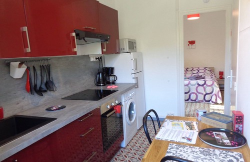 Maureillas-Las-Illas Apartment | Pleasant T1 facing the thermal baths of Le Boulou