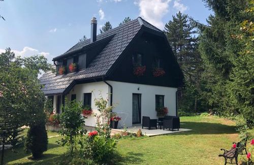 Rudanovac Apartment | Plitvice Retreat Apartments
