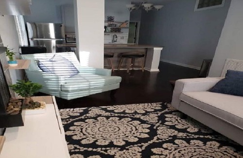 Raleigh Apartment | PLUSH COZY PRIVATE SUITE MINS from DOWNTWN RALEIGH