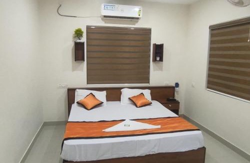 Kottakkal Hotel | PMS Dhabi Residency