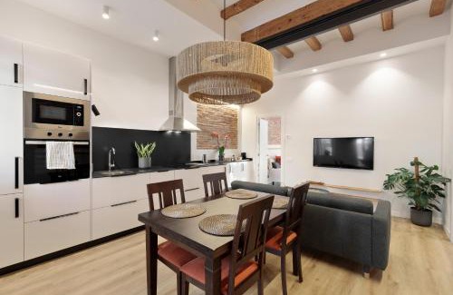 El Poble-sec Apartment | Poble Sec Charming Apartment