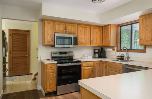 Pocono Pines House | Pocono Escape | Style & Serenity