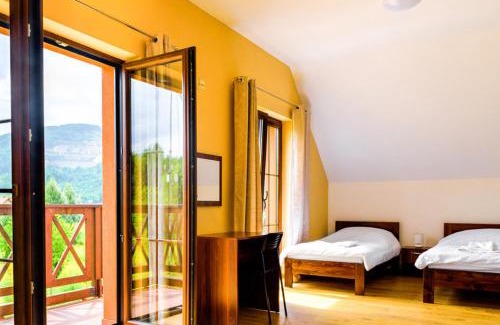 Wojcieszow Bed & Breakfast | Pod Chmielarzem