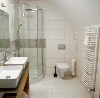 Warta Hotel | Pod Wiatrakiem