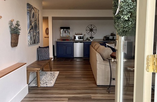 Poulsbo Apartment | Point Bolin Guesthouse with Expansive Water Views