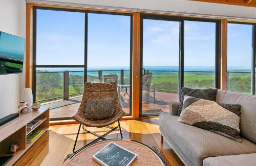 Apollo Bay Villa | Point of View Villas