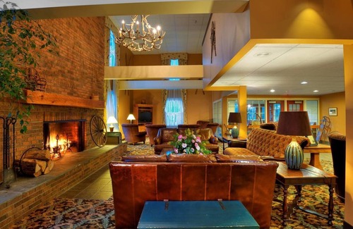 Proctorsville Hotel | Pointe at Castle Hill Resort