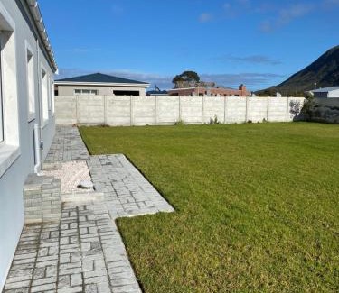 Franskraal House | Pokey Starfish Holiday Home