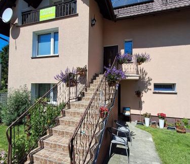Sztutowo House | Pokoje gościnne - U Ewuni