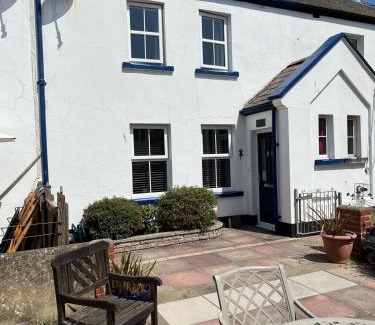 Teignmouth House | Polly Cottage