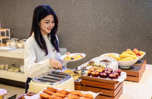 Nanqu Subdistrict Hotel | Poltton Century Hotel - Zhongshan Dayong Redwood Culture Expo City