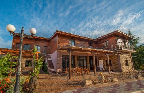 Katachas Apartment | Polys Guest House