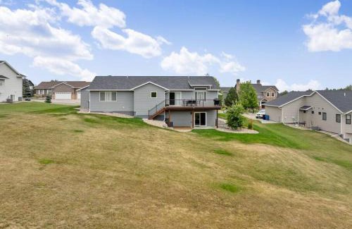Colonial Pine Hills House | Ponderosa Mile
