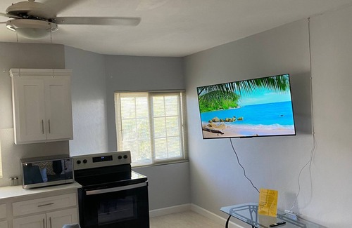Pamphret Apartment | Pondside 3BR With Serene Views