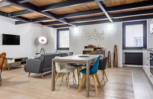 Tor di Quinto Apartment | Ponte Milvio Luxury House offers spaces, furniture, services and comfort from 5 STARS.