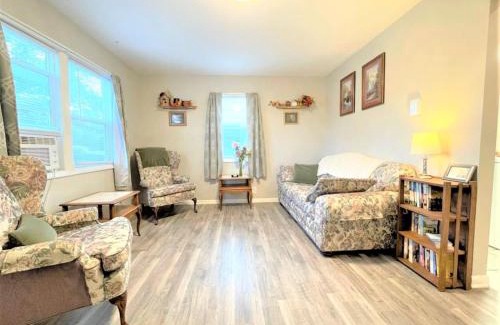 Fort Wayne House | Pontiac - Secluded Backyard, Pet Friendly