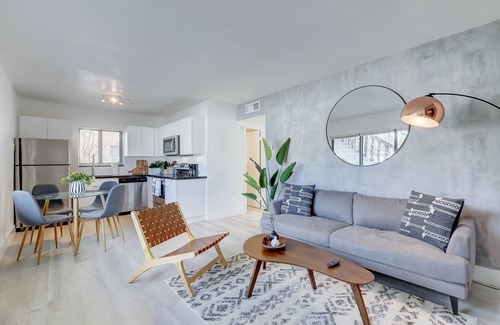 Imperial Point Apartment | Pool|6ppl|2 bedroom|1 mile to beach|Flamingo apt 3