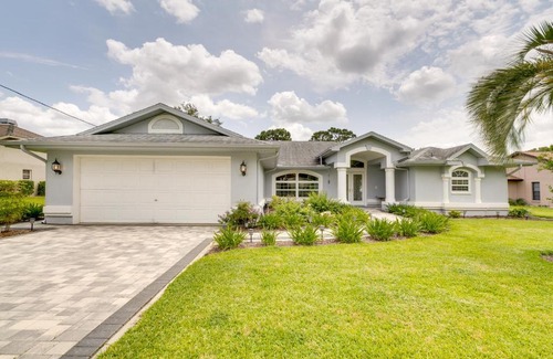 Spring Hill House | Pool, Grill and Golf Course Views Spring Hill Stay!