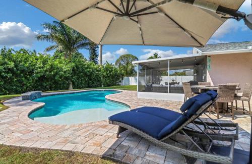 Central Naples House | Pool Home Near Downtown, 5th Ave, Beaches & Pier
